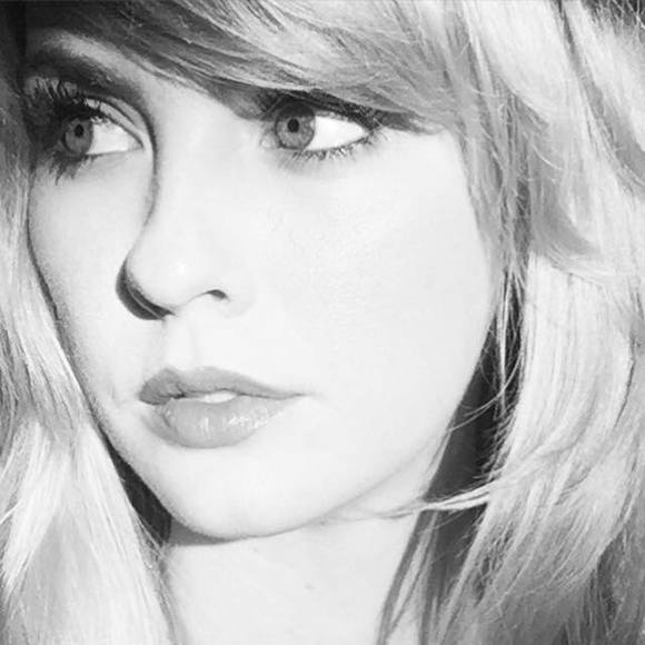 Meet your Posher, Lindsey - Picture 1 of 1